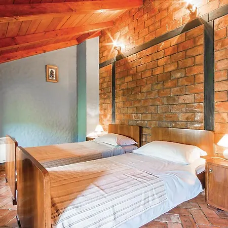 Holiday home 2 Bedroom Beautiful In Krnica